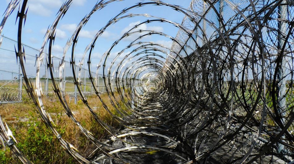 L’Union Européenne ne financera ni barbelés ni murs antimigrants L’Union Européenne ne financera ni barbelés ni murs antimigrants