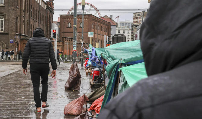 Asile : La Belgique suspend l'accueil des hommes seuls pour privilégier les familles Asile : La Belgique suspend l'accueil des hommes seuls pour privilégier les familles