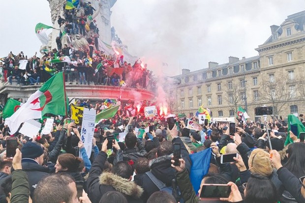 Immigration : non, il n'y a pas six millions d'Algériens vivant en France Immigration : non, il n'y a pas six millions d'Algériens vivant en France