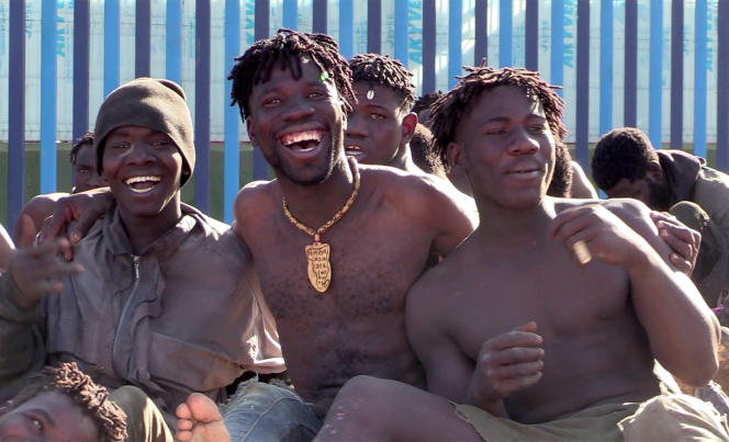 Maroc : Plus de 60 migrants secourus dans l'Atlantique Maroc : Plus de 60 migrants secourus dans l'Atlantique