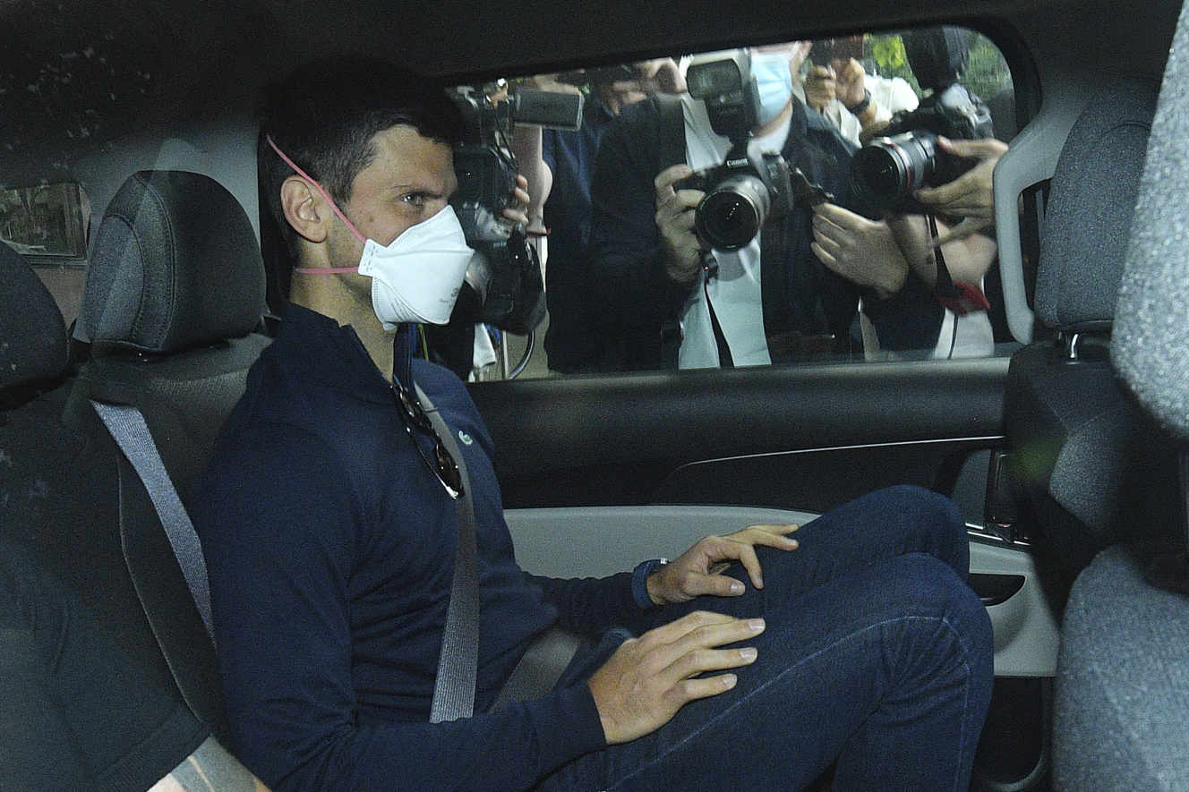Le joueur de tennis non vacciné, Novak Djokovic, expulsé d'Australie par le ministre de l'Immigration