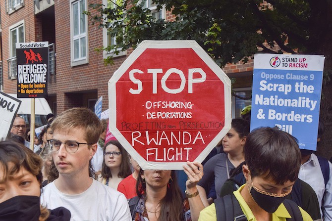 Expulsion de migrants vers le Rwanda : Londres défend une mesure «humanitaire» Expulsion de migrants vers le Rwanda : Londres défend une mesure «humanitaire»