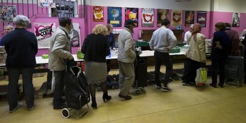 Dans les campagnes isolées de France, aide alimentaire pour les plus précaires