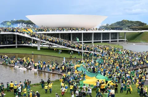 Reprise en main à Brasilia