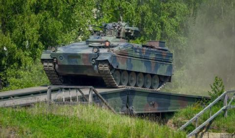 Londres va envoyer des chars lourds en Ukraine, Moscou n'est pas content