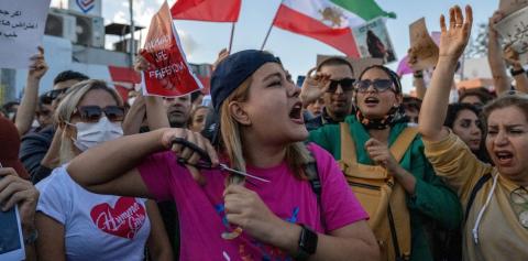 Les écolières iraniennes, fer de lance de la contestation contre les mollahs