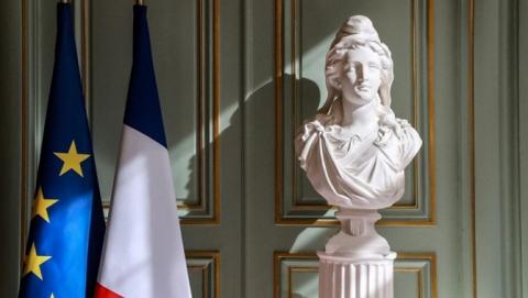 Adoption de «référents laïcité» dans la fonction publique française