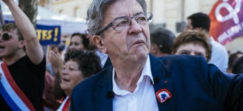 Violences urbaines : Mélenchon lâché par les siens