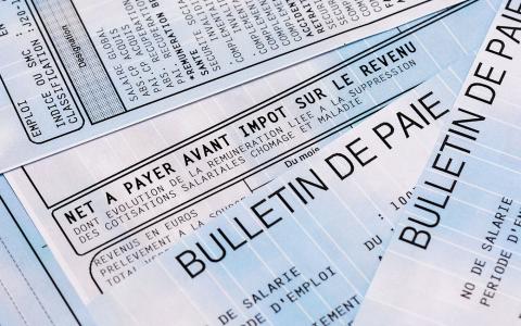 Les confortables salaires des grévistes de Total qui bloquent la France