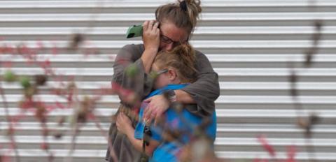 Le Texas pleure ses enfants morts, la colère monte aux Etats-Unis