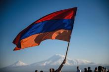 Mais pourquoi la droite française courtise-t-elle l'Arménie ?