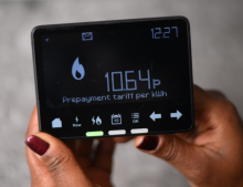 Au Royaume-Uni, pas d’électricité sans compteur prépayé