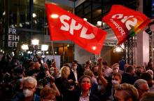Courte victoire socialiste en Allemagne qui entre dans une période d'incertitude