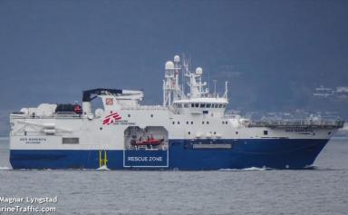 Méditerranée : 1 500 migrants secourus en mer attendent un port d'accueil, selon les ONG
