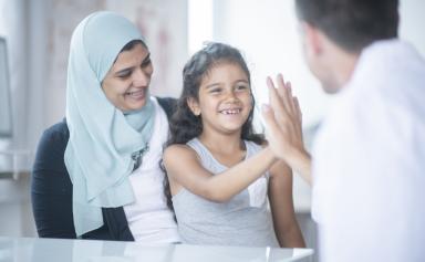France : Le Sénat tente à nouveau de réformer l'aide médicale aux migrants