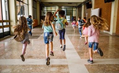 La droite "la plus bête du monde" part en guerre contre l'utilisation de l'allocation de rentrée scolaire par les familles