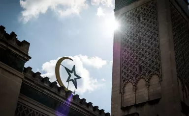 Islam de France : Macron veut "redoubler d'efforts" 