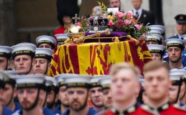 Des funérailles royales et d'État pour Elisabeth II