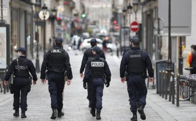 Police : Mélenchon désavoué par les Français