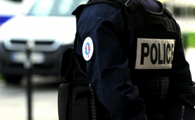 Macron dénonce les violences policières