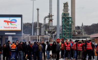 France : suspension de la grève dans la dernière raffinerie encore touchée