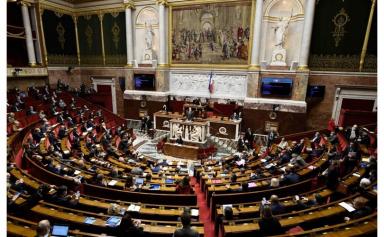 "Séparatisme", le projet de loi adopté en première lecture à l'Assemblée