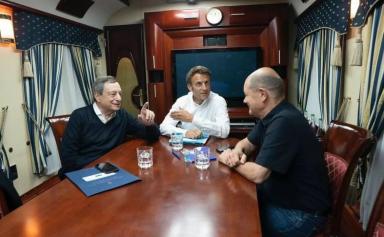 Emmanuel Macron à Kiev avec Olaf Scholz et Mario Draghi