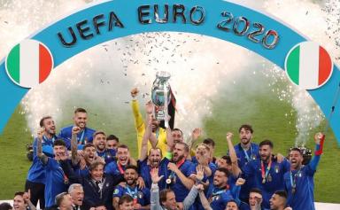 l'éternelle Italie sacrée, le brexit des Anglais passe aussi par le football