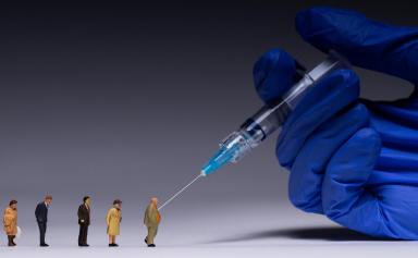 les campagnes de vaccination s’accélèrent pour lutter contre le Covid-19