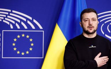 Accueilli en héros à Bruxelles, Zelensky boucle sa tournée européenne