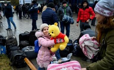 Fuir ou rester, le déchirement des premiers réfugiés ukrainiens arrivés en France