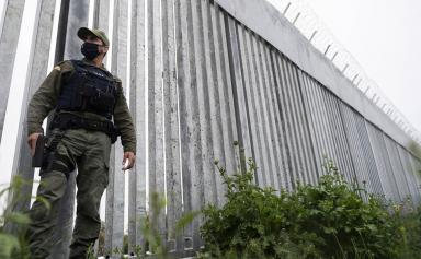 L'extrême droite française veut un «mur» aux «frontières européennes»