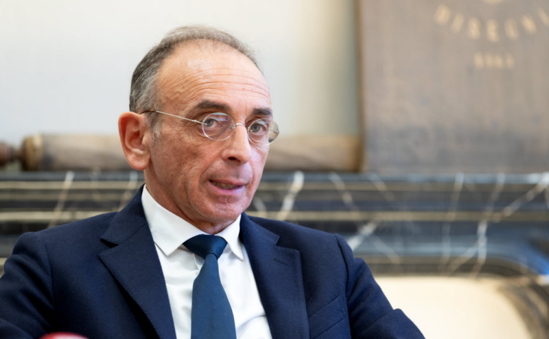 Éric Zemmour, président de Reconquête, propose de remplacer les immigrés par des robots