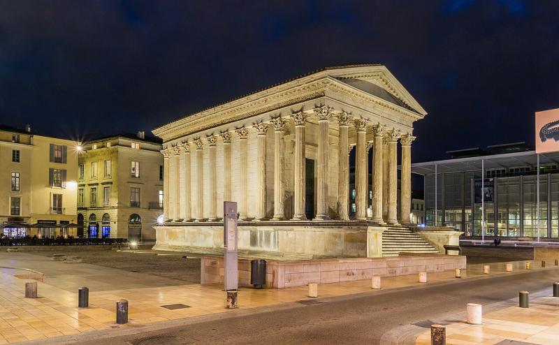 Nîmes Maison Carrée - associations immigration sans-papiers
